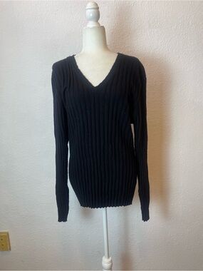 Qi cashmere Black 100% cashmere sweater size XL